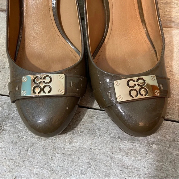 Coach  Whitney patent leather heels in‎ size 7.5 - Picture 5 of 13